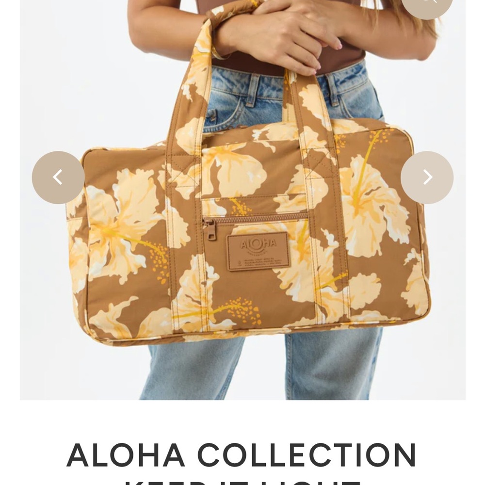 ALOHA Collection Taha’a Weekender Travel Bag in toffee
